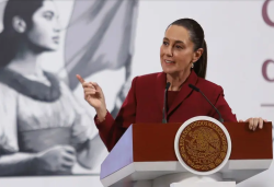 Tipo de cambio se mantiene estable pese a intervención de bancos: Sheinbaum